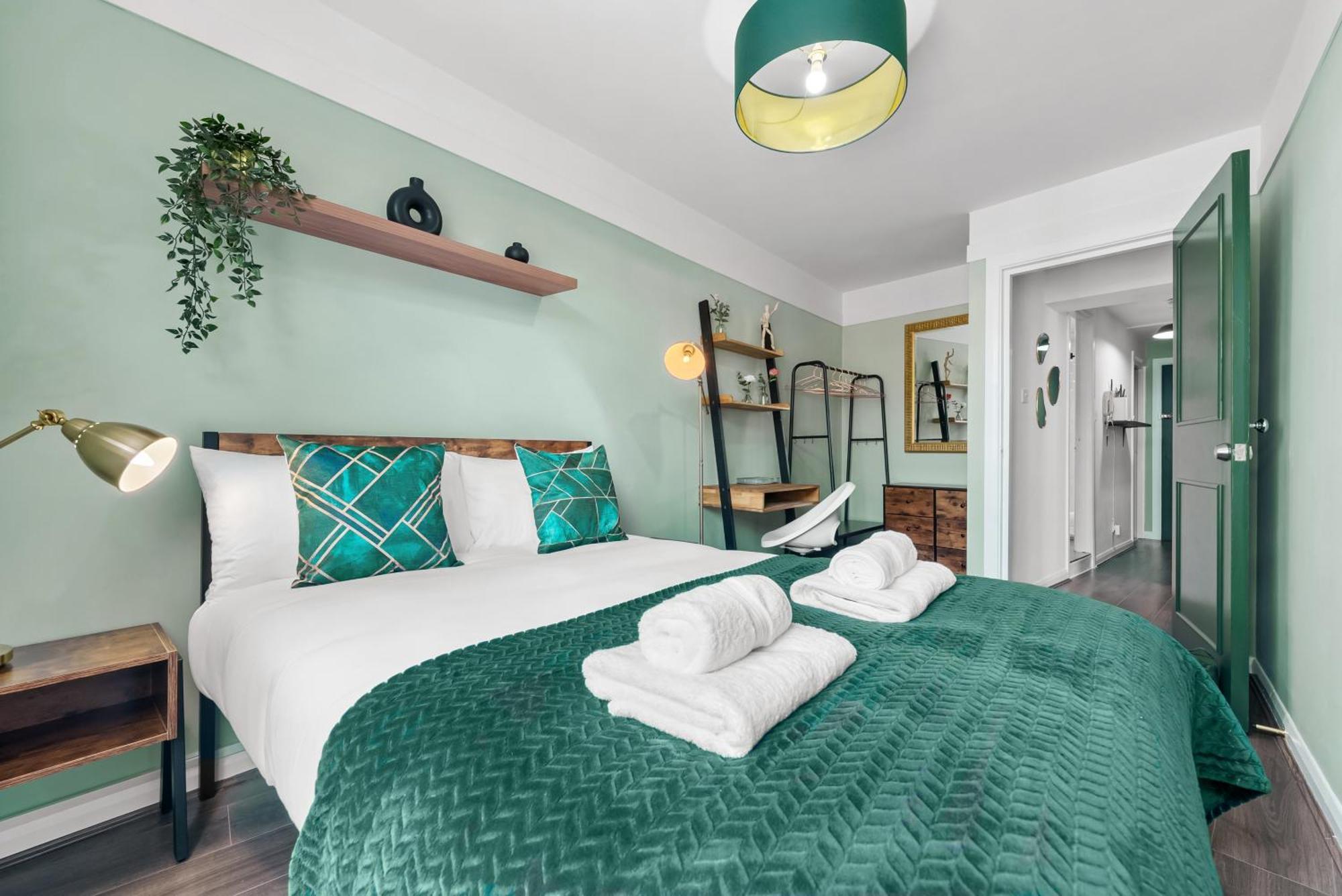 Chic 2 Bedroom Apartment Near Liverpool Street By Gold Stays لندن المظهر الخارجي الصورة